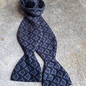 Rivetz Regalia Masonic Bowtie Compass 100% Silk Adjustable